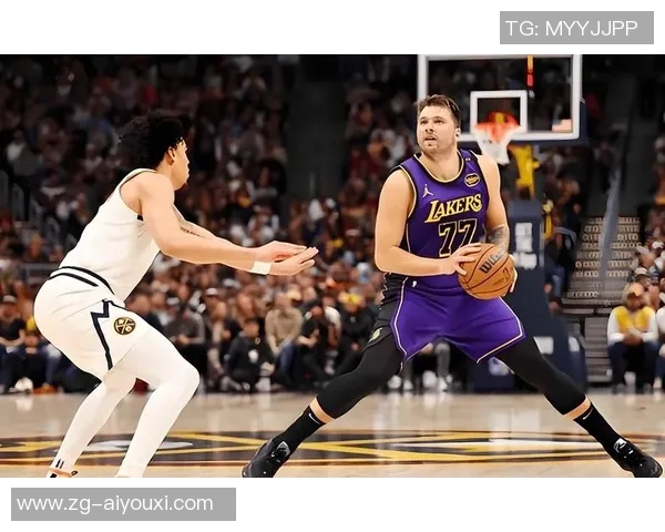 今天快船对湖人精彩直播全程回顾与赛前分析不容错过 今天快船对湖人精彩直播全程回顾与赛前分析不容错过