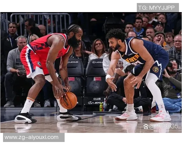 掘金与快船激战正酣纬来体育全程直播精彩瞬间 掘金与快船激战正酣纬来体育全程直播精彩瞬间